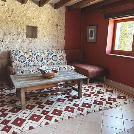 La Demeure Des Poetes *