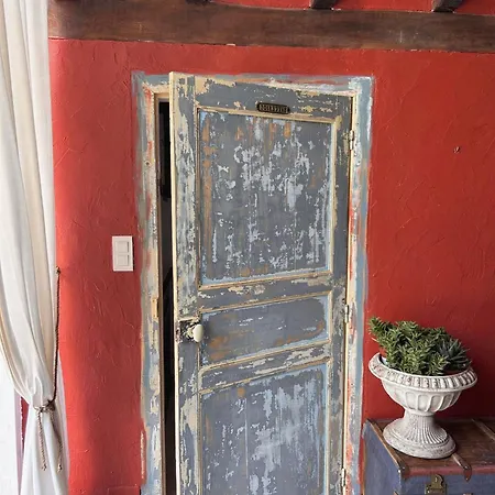 La Demeure Des Poetes