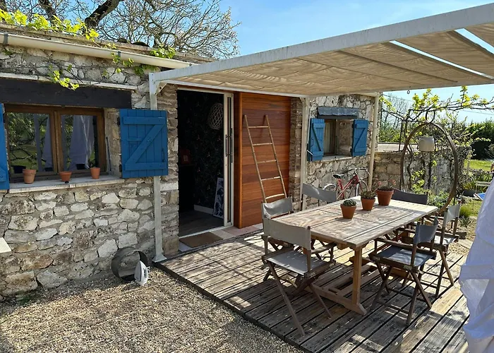 La Demeure Des Poetes * Les Cabannes (Tarn)